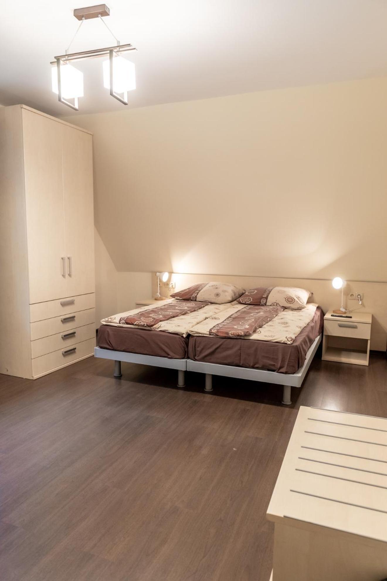 Gosciniec Stara Szkola Hotel Haluszowa Buitenkant foto