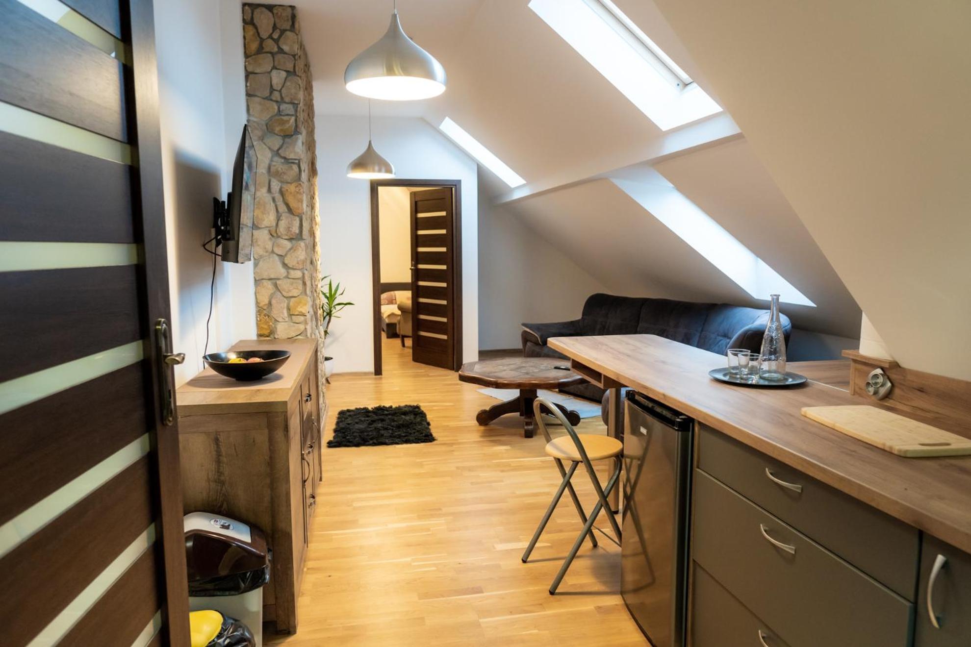 Gosciniec Stara Szkola Hotel Haluszowa Buitenkant foto